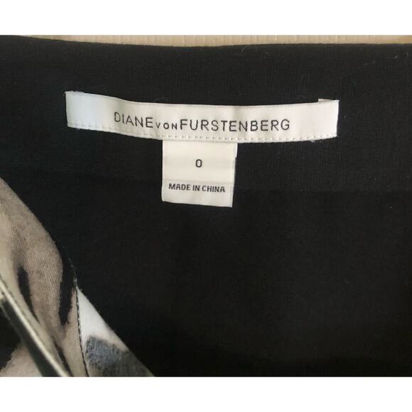 DVF Diane Von Furstenberg Mae Mikado Leopard Print Pencil Skirt Size 0 - Picture 3 of 8